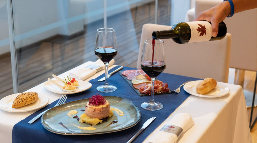 Restaurant Hotel Agir
