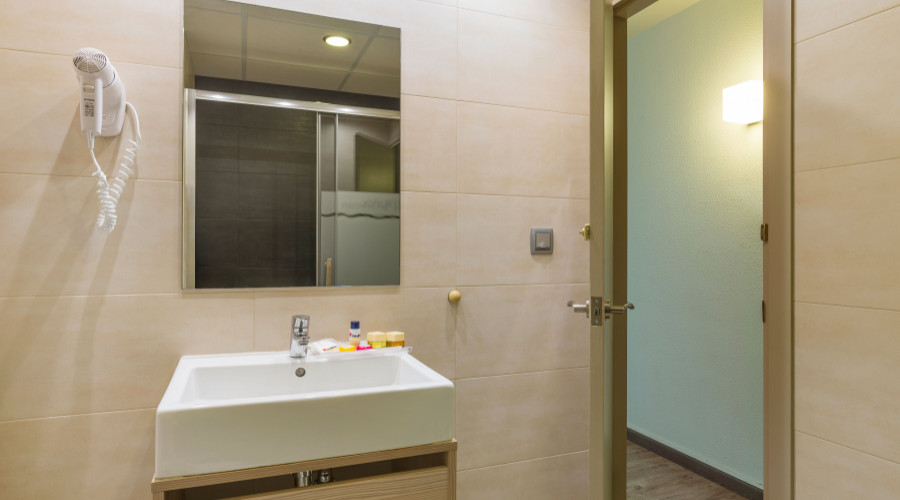Estudio 2/3 Hotel Esmeraldas 