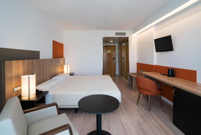 Double single use flamingo hotel benidorm